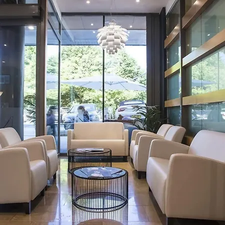 Ξενοδοχείο Palacio De Aiete 4*