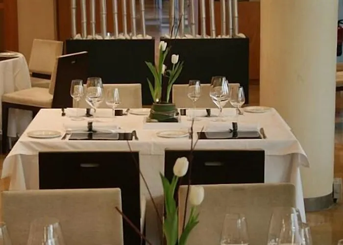 パラシオ デ アイエテ 4*