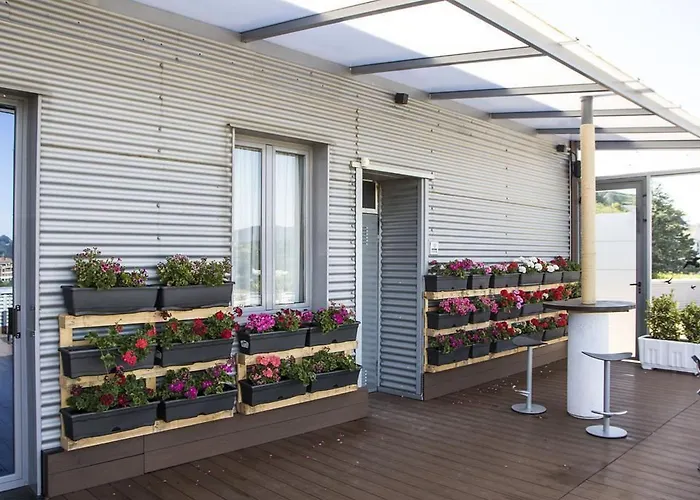 Готель Palacio De Aiete